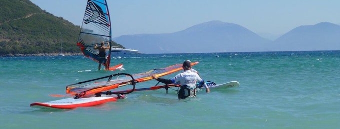 Praca dla instruktorów windsurfingu i kitesurfingu