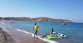 Kreta palekastro sierpień surfski 2022